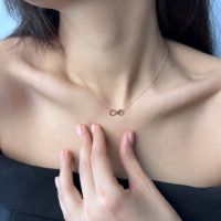 گردنبند طلا طرح پروانه و بینهایت کد N084